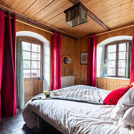 Chalet Très Beau Près Des Pistes